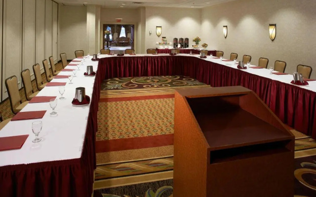 Clinton Inn Hotel & Event Center