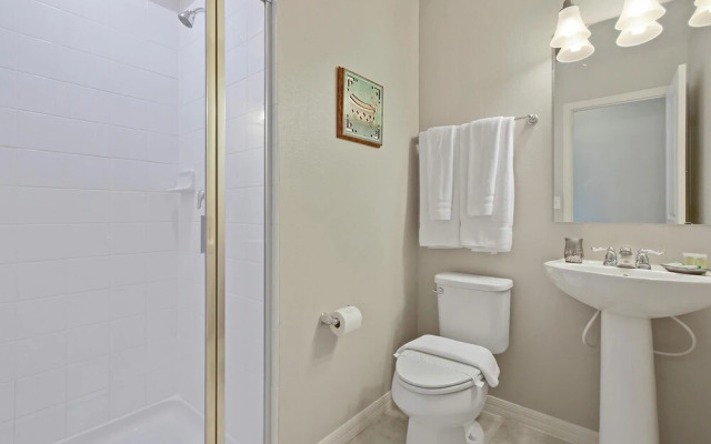 Four Bedrooms Townhome 5122