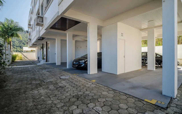 Apartment With Balcony in Lagoa Pir0014