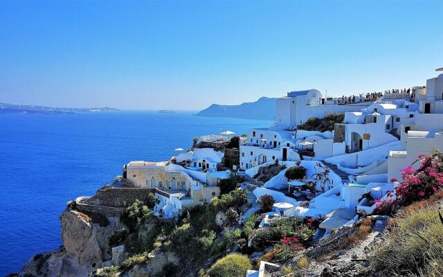 Aqua & Terra Traditional Cave Houses