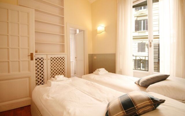 Prestigious Family Apt near St. Peter