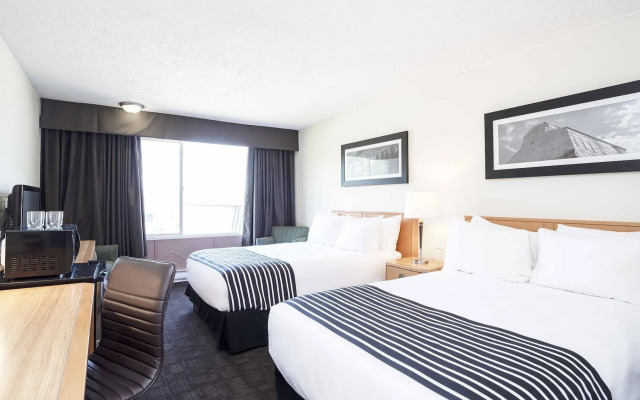 Sandman Inn McBride