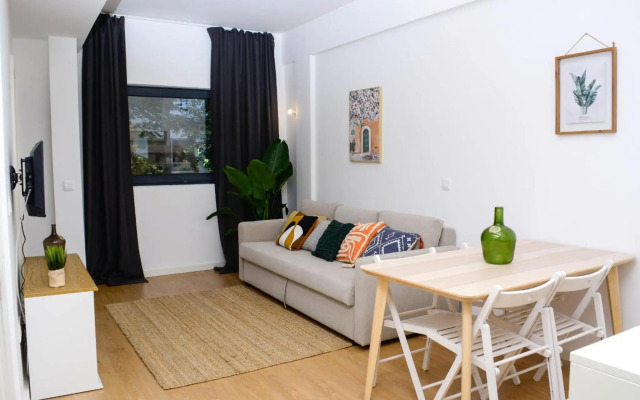 Travel and Live Apartments