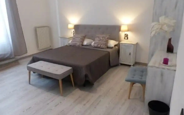 7 Rooms