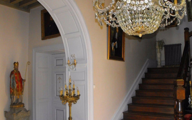 Château de Montbrault