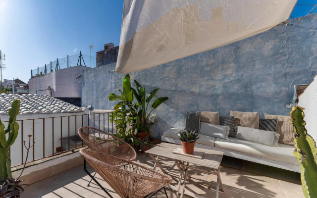 CASA AZUL stunning house a few metres from the bea