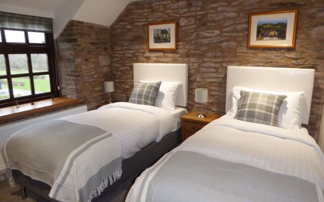 Hilltops Brecon Holiday Cottages