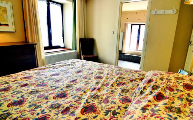 Cottage in Paliseul With Garden