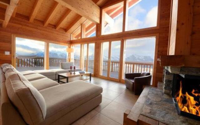 Egg SAUNA & LUXURY chalet 16 pers