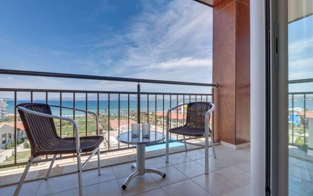 Radisson Blu Resort & Spa, Cesme