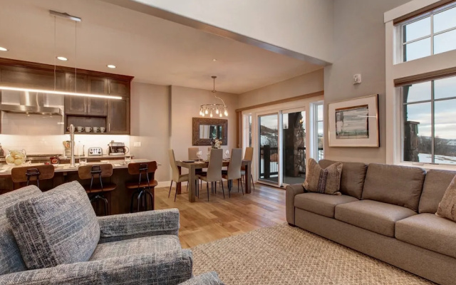 Abode at Fairway Springs