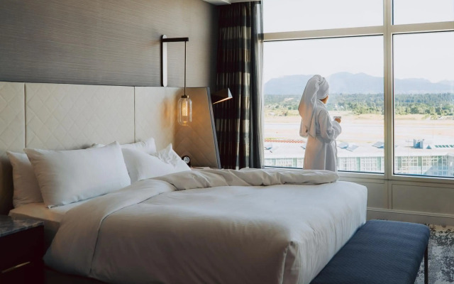 Fairmont Vancouver Airport In-Terminal Hotel