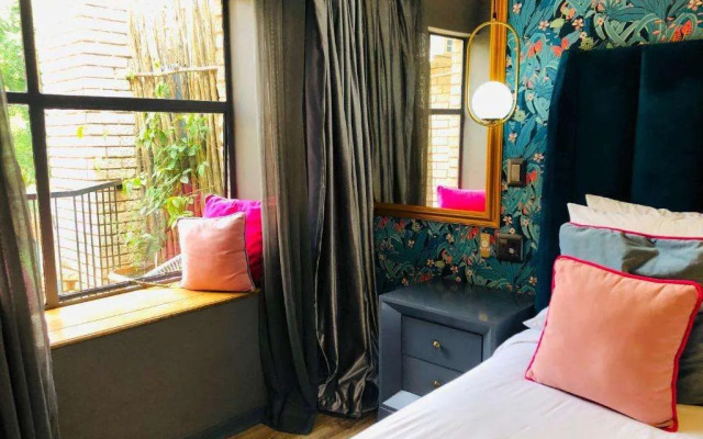 Grafiti Boutique Hotel