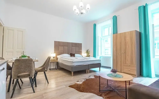 Comfortable 1BR Apartment Long Stays