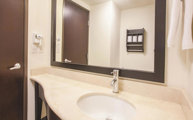 La Quinta by Wyndham San Luis Potosi