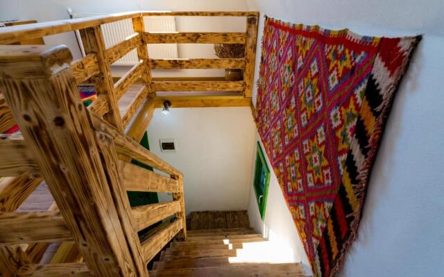 Pensiunea Casa Traditiilor