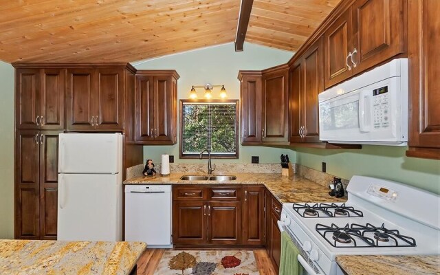 028 - Sunset Mountain Retreat