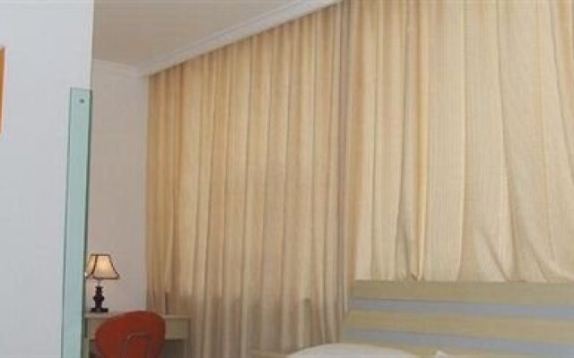 Huameida Business Hotel - Qingdao