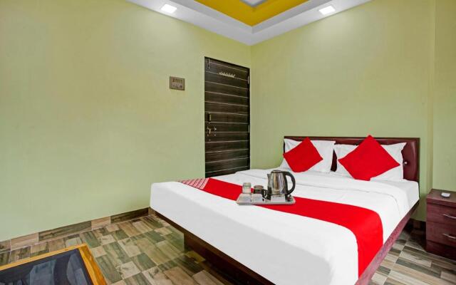 OYO 700169 Om Sai Ram Residency