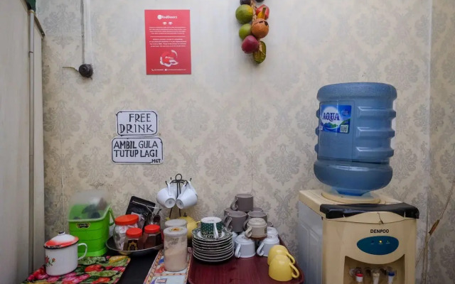 RedDoorz near Plengkung Gading