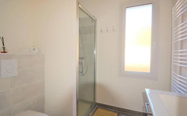 Maison Salavas, 4 pièces, 8 personnes - FR-1-382-146