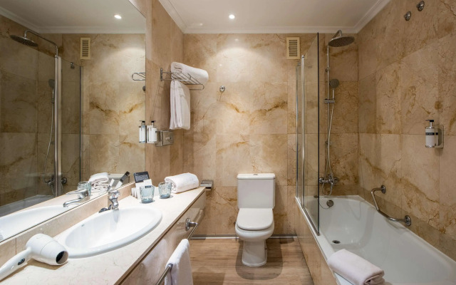 Hotel Madrid Gran Via 25 Affiliated by Meliá