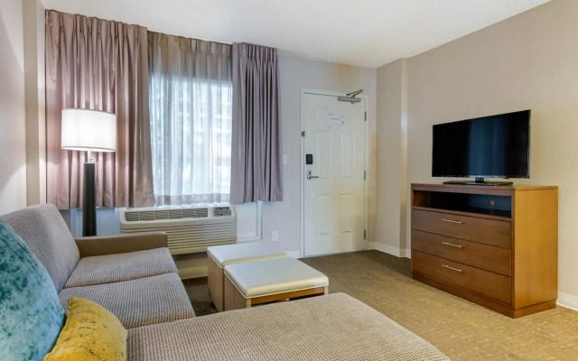 Staybridge Suites Orlando Royale Parc Suites by IHG