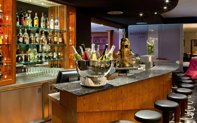 Savigny Hotel Frankfurt City