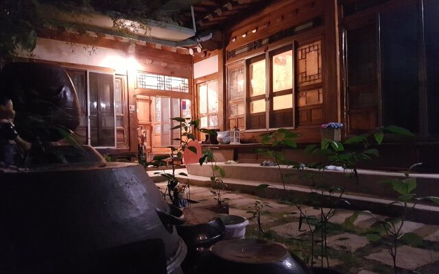 Gongsimga Hanok Guesthouse