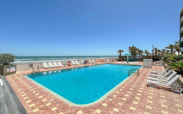 Boardwalk Inn and Suites