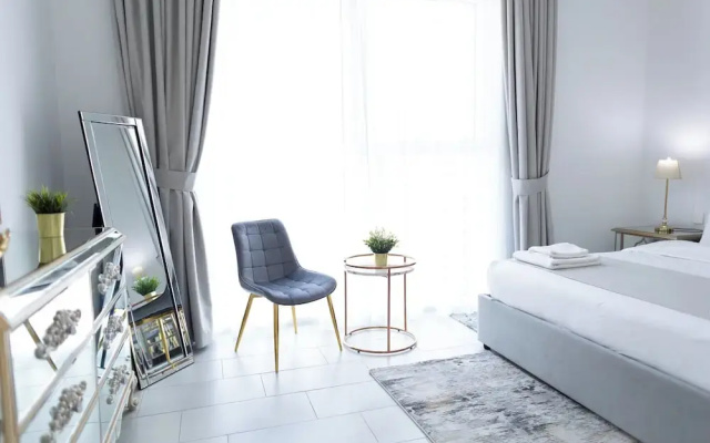 HAPPY SEASON I La Vie apartment