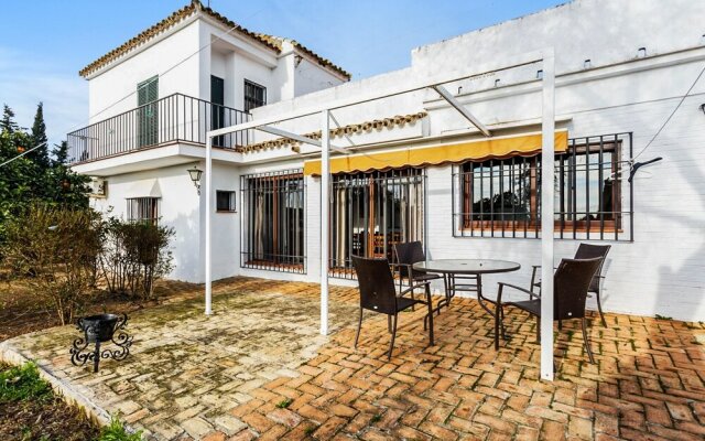 Villa With 4 Bedrooms in Olivares, Sevilla, With Private Pool and Furn