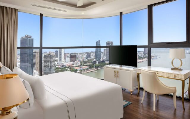 Melia Vinpearl Danang Riverfront