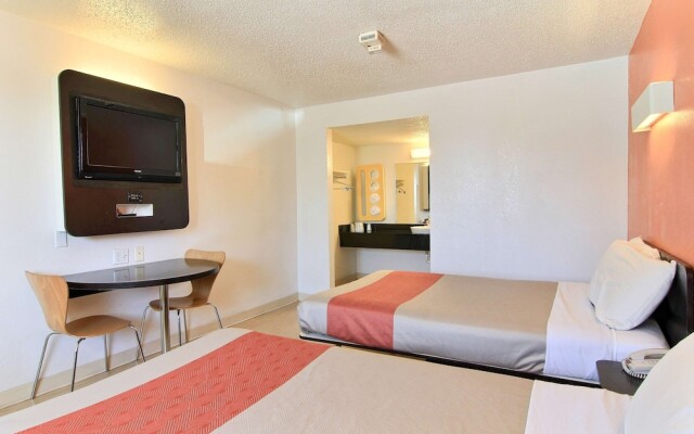 Motel 6-Austin Central North