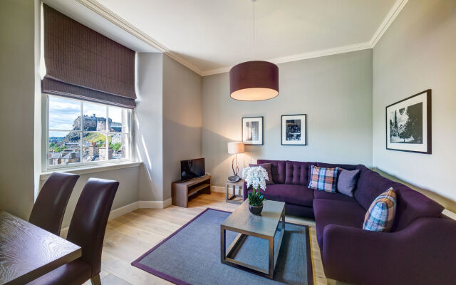 Destiny Scotland - George IV Apartments