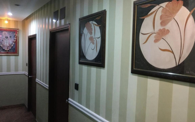 Bhammar's Inn - A Pure Vegetarian Hotel