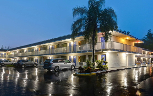 Motel 6 Dania Beach
