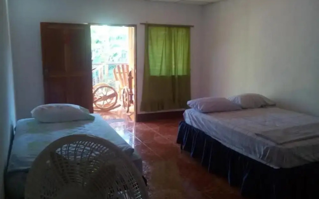 Inn Hospedaje BullShark