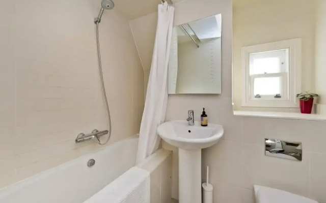 2 Bedroom Mews House, Marble Arch