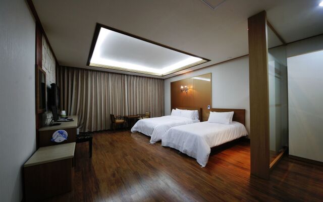 Venezia Tourist Hotel