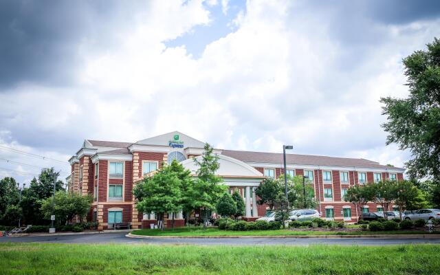 Holiday Inn Express Hotel & Suites Memphis/Germantown, an IHG Hotel