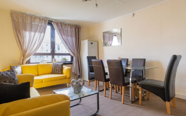 Novelty Suites Froghall Avenue