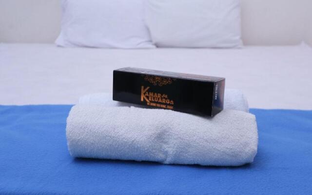 Kamar Keluarga Kebon Kacang Syariah