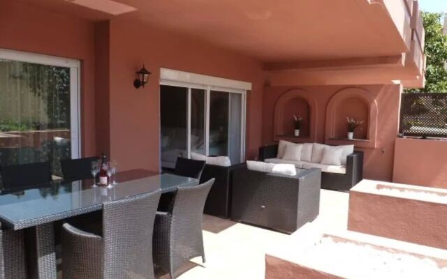 Luxury El Embrujo