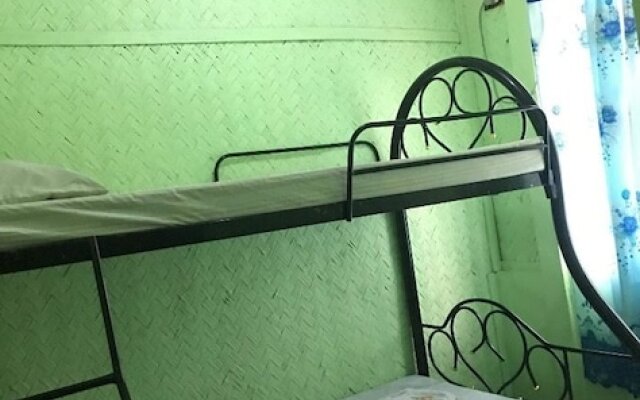 MPD Backpackers Coron
