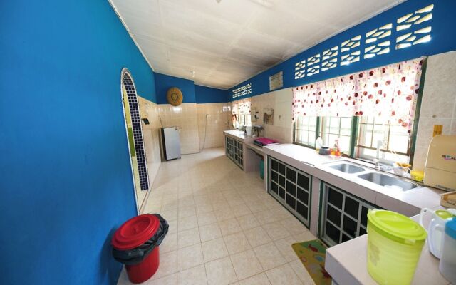 OYO 90990 Sri Tempurung Homestay