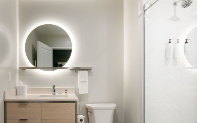 Towneplace Suites By Marriott Oconomowoc