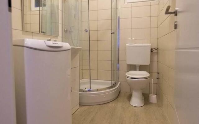 Studio Apartment with garden