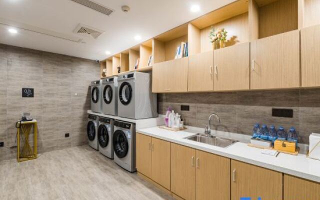 Atour Hotel Ningbo Old Bund Green Space Center