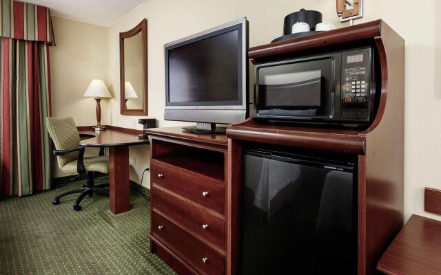 Hampton Inn & Suites Navarre